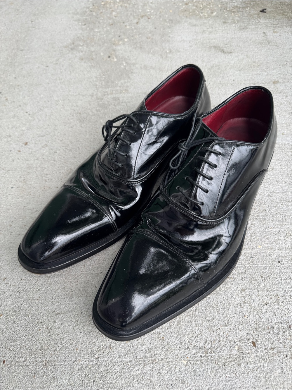Boss Hugo Boss Black Patent Leather Oxford Shoes with Burgundy Lining Size 9